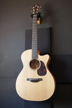 Furch Blue OMc-CM EAS-VTC Guitar