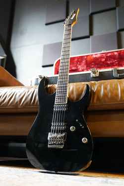 Pre-Owned Ibanez RG3521 w/Case 