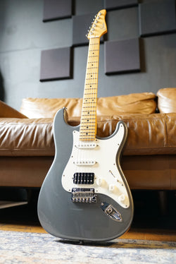 Suhr Classic S Plus HSS, Maple Neck, Pewter Metallic