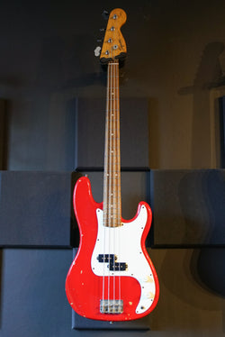 Pre-Owned Squire Affinity P-Bass 20th Anniversary