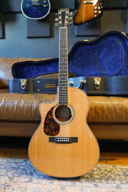 Pre-Owned Larrivee LV-05 Left-Handed Acoustic Guitar w/Case