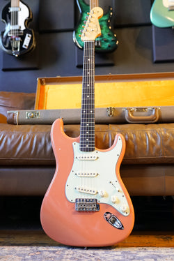 Pre-Owned Fender Custom Shop 1960 Stratocaster NOS Coral Pink 