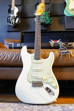 Pre-Owned Fender Custom Shop 1964 Stratocaster Journeyman Relic Aged Olympic White 