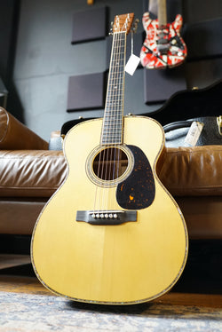 Martin 000-42EC 30th Anniversary Eric Clapton Signature Acoustic