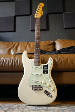 Fender Limited Edition American Pro Classic Stratocaster, Olympic Pearl