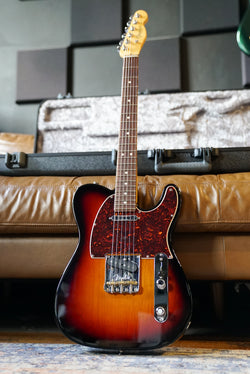 Pre-Owned Fender American Professional II Telecaster, Sunburst 