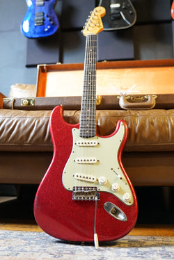Pre-Owned Fender Master Built Greg Fessler 1962 Stratocaster Journeyman Relic, Aged Red Sparkle 