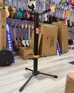 Pre-Owned Hercules Heavy Duty Auto-Locking Triple Guitar Stand