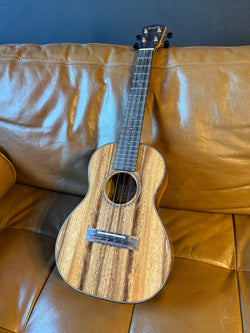 Pono AT-O Oihana Series Tenor Ukulele - Acacia