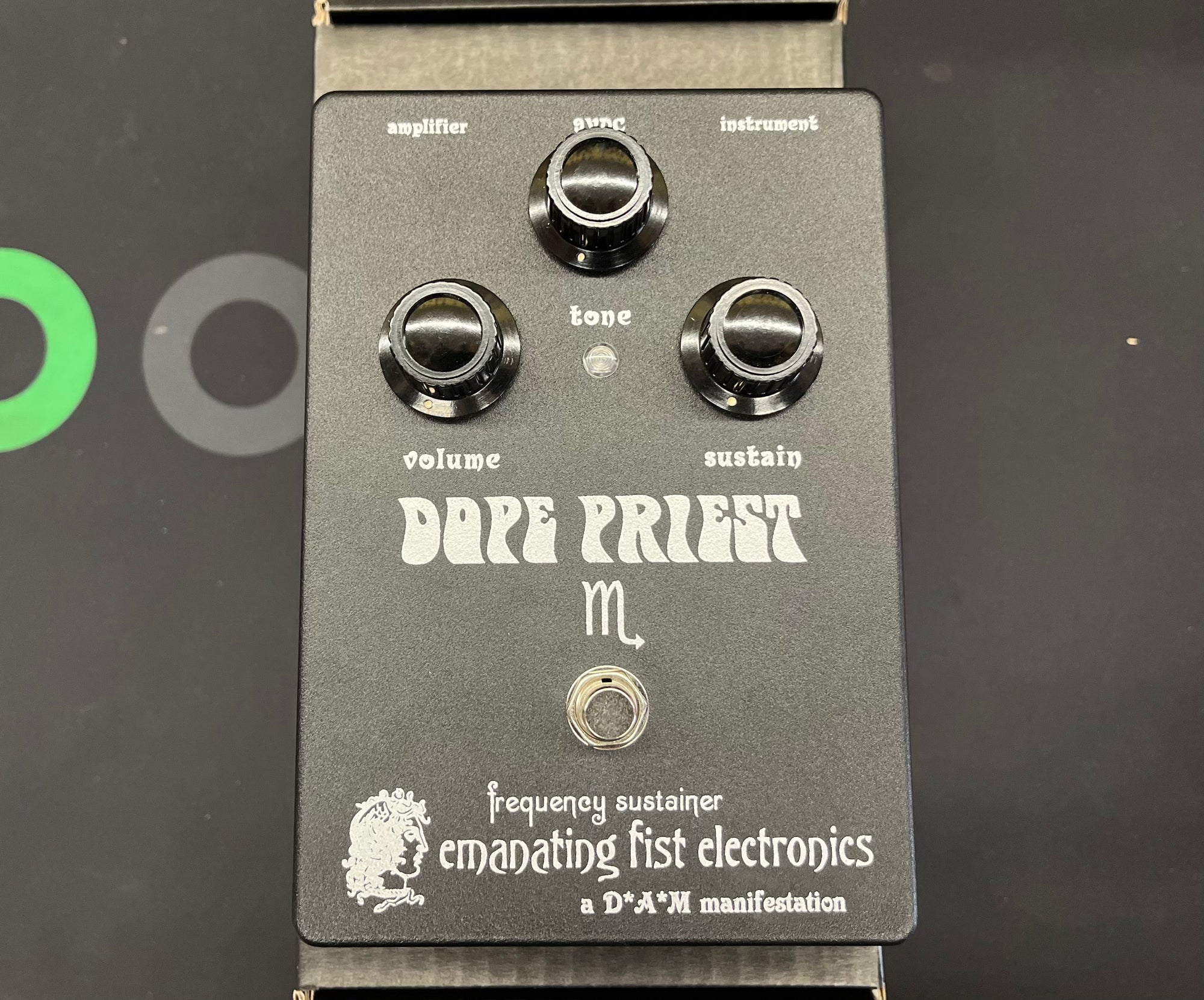 ギター Emanating Fist Electronics Priest Guitar Pedal X - GPX Blog